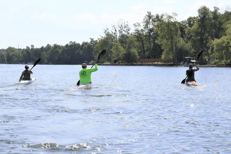 Experienced masters paddlers